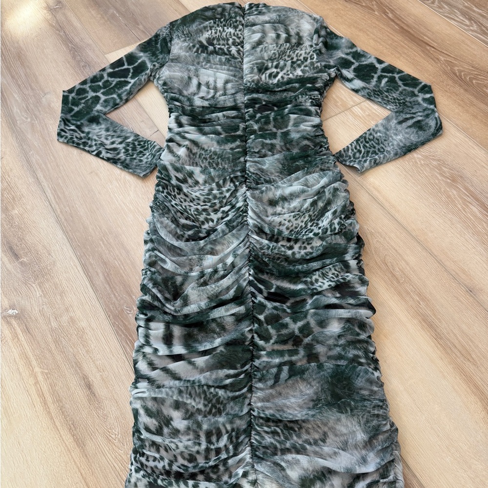 Guess by Marciano Bodycon Dress Small Green Animal-Print Ruched Long Sleeve Sexy